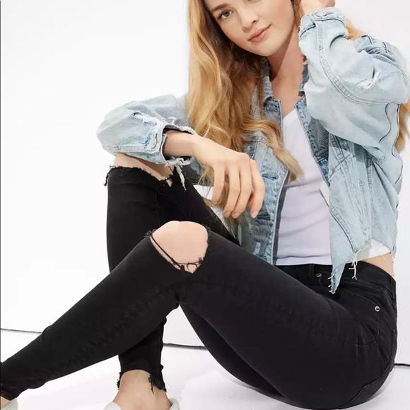 American Eagle skinniest fit in a super-high rise & soft
stretch denim.Sz4Long - Picture 6 of 10